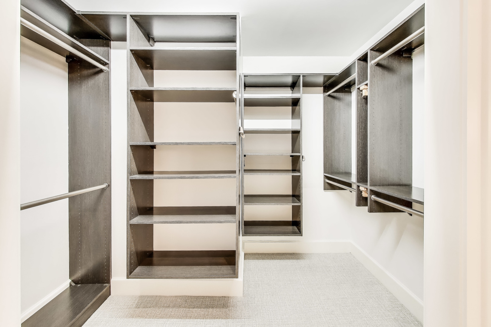 628 W Grace Street Unit: 2W