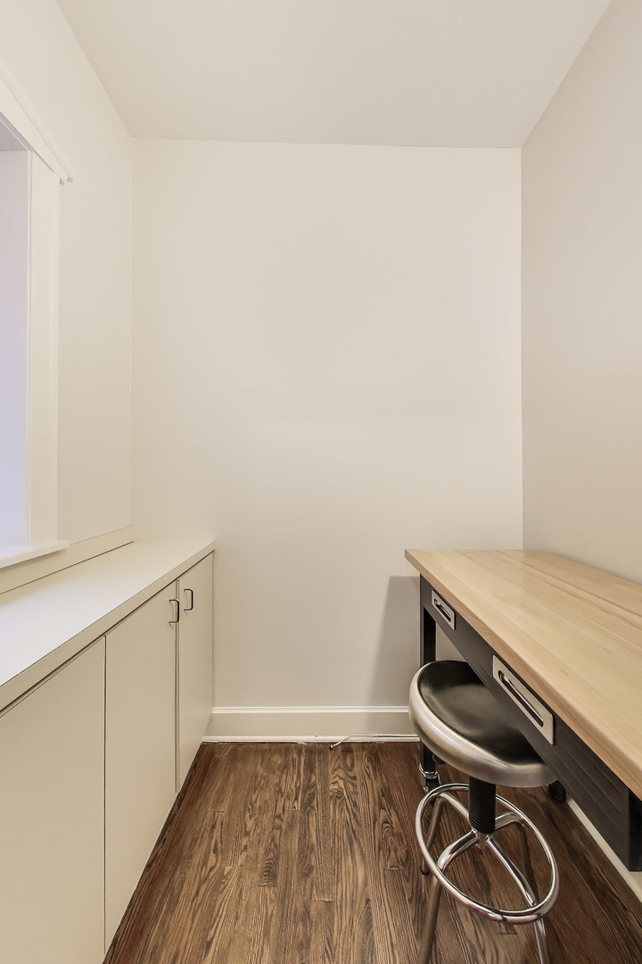 628 W Grace Street Unit: 2W