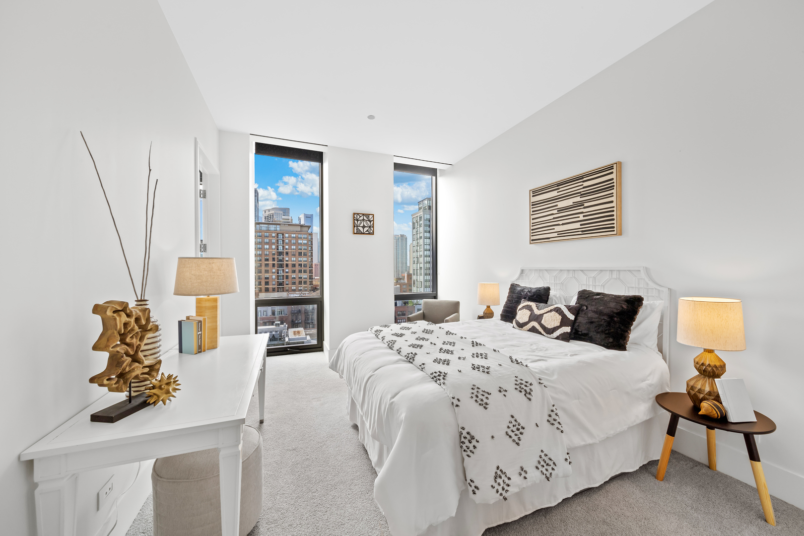 400 W Huron Street Unit: 1001