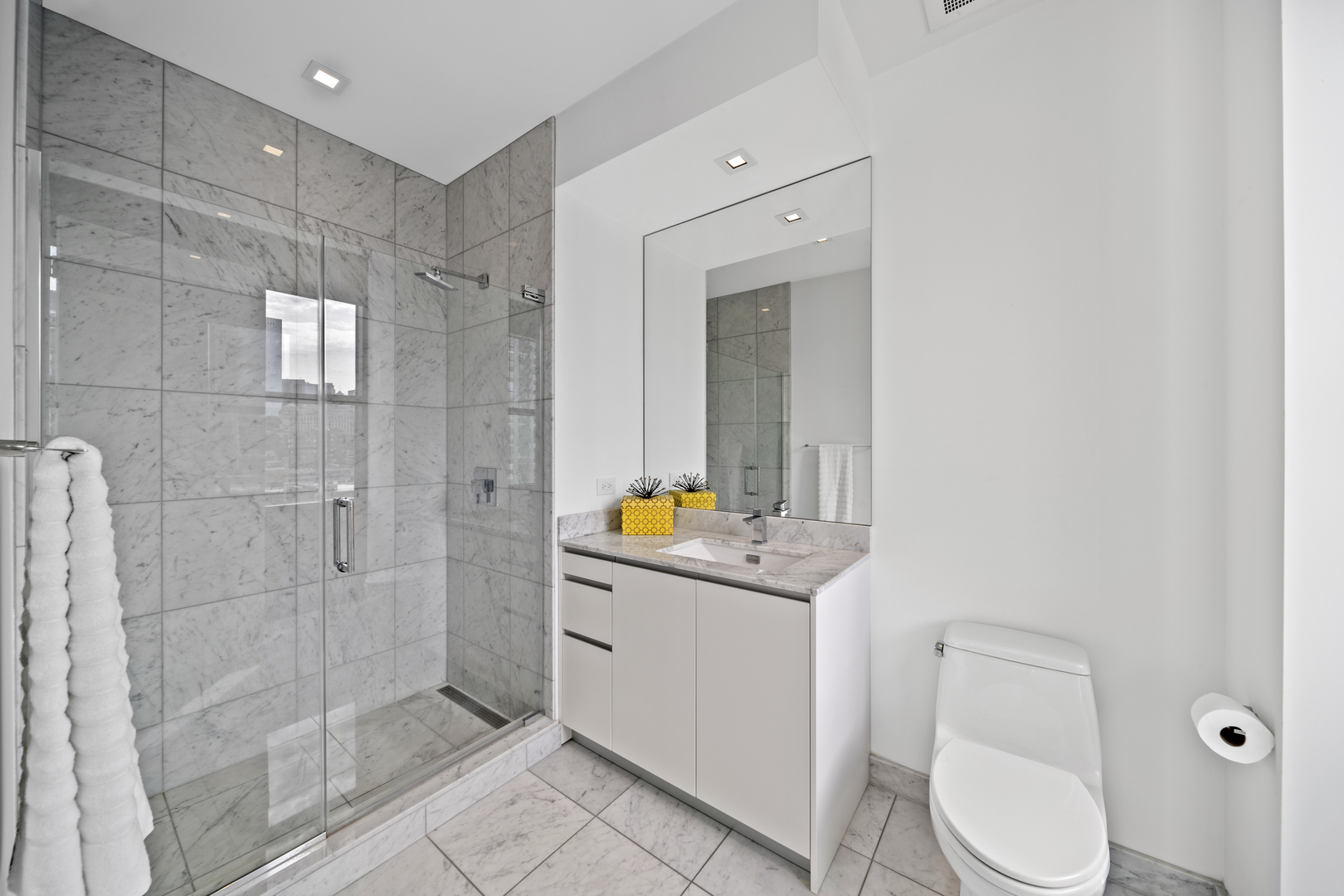 400 W Huron Street Unit: 1001