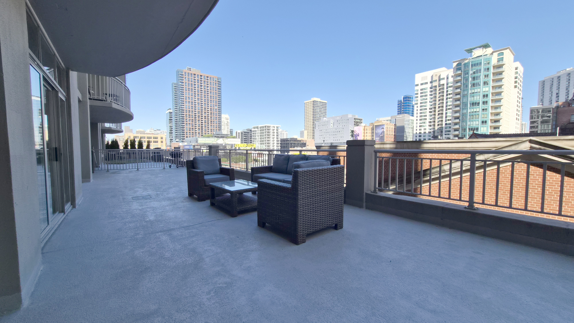 600 N DEARBORN Street Unit: 1709