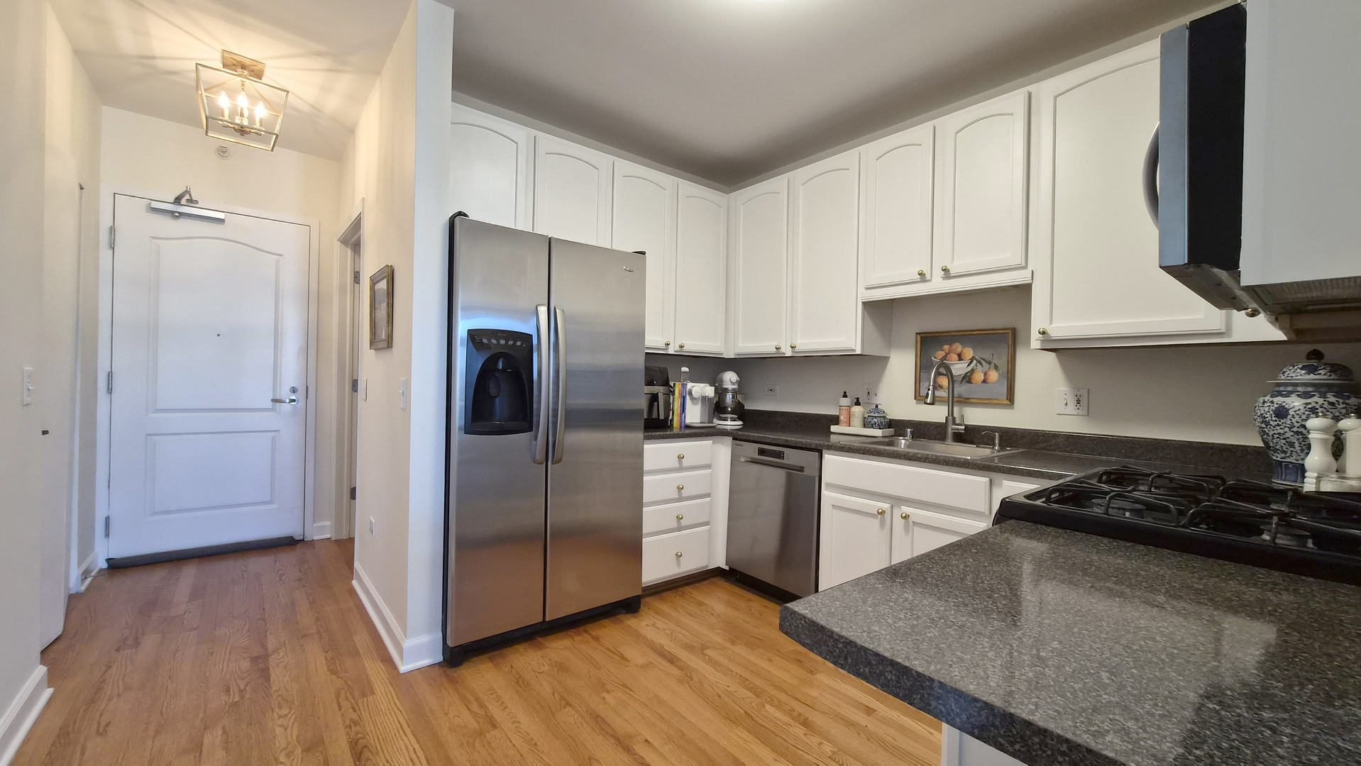 600 N DEARBORN Street Unit: 1709