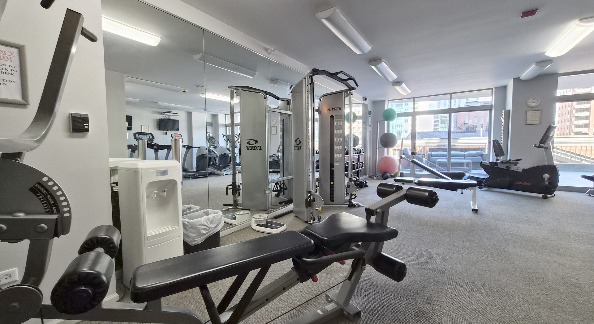 600 N DEARBORN Street Unit: 1709