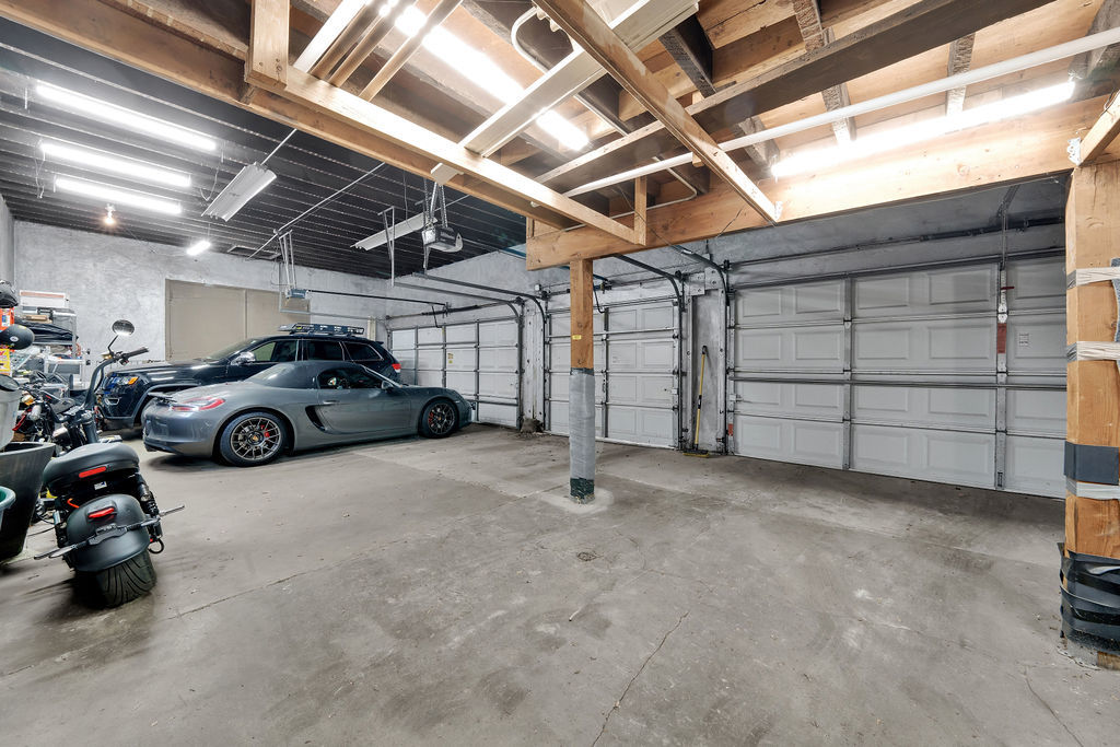 2300 N Southport Avenue Unit: 3C