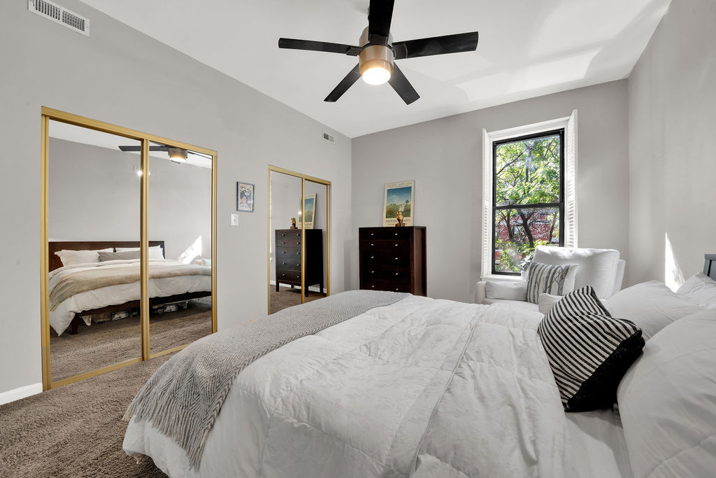 2300 N Southport Avenue Unit: 3C