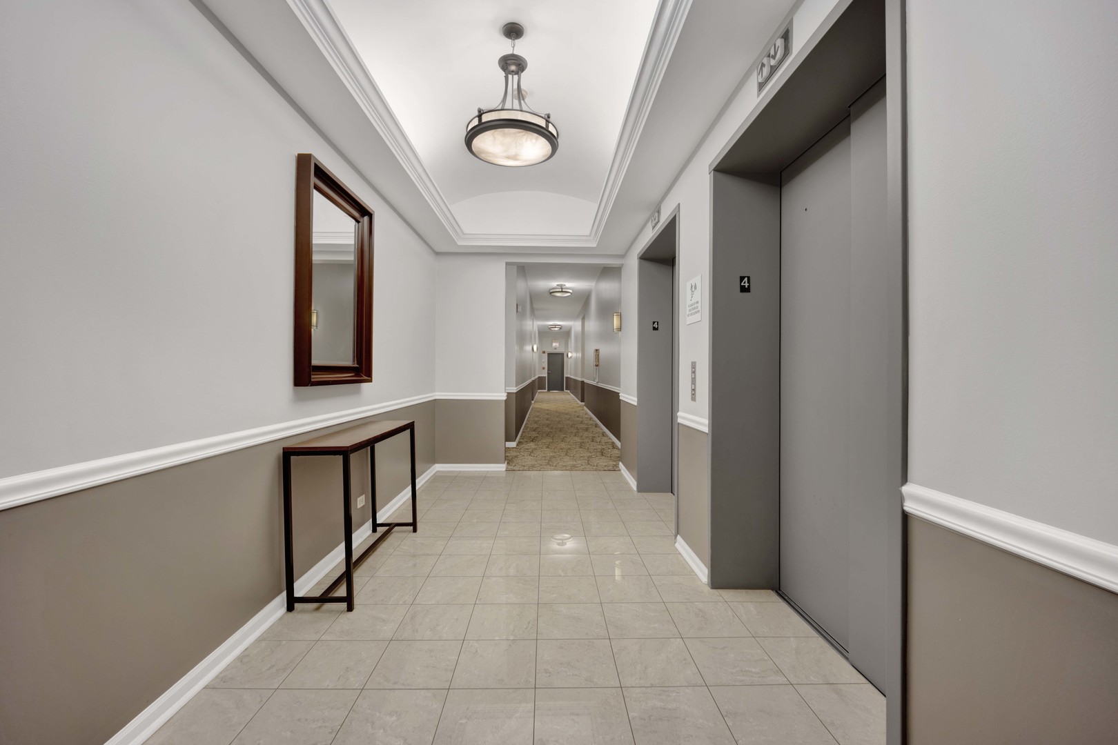 1350 W Fullerton Avenue Unit: 405