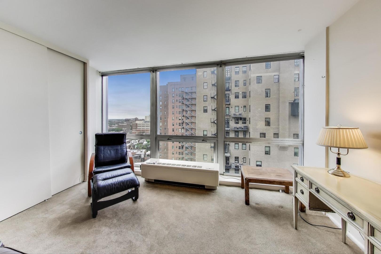 2400 N Lakeview Avenue Unit: 1708