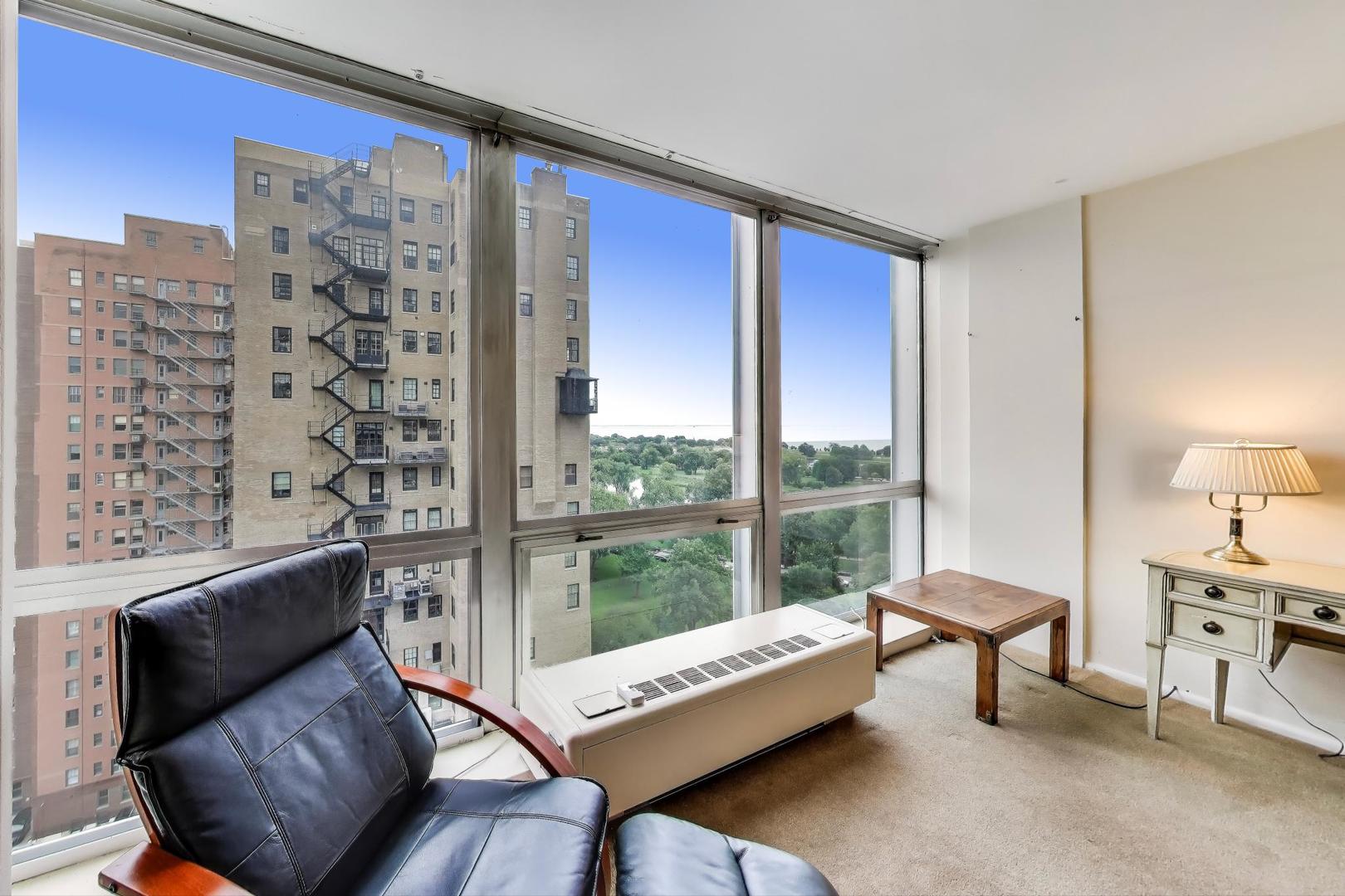 2400 N Lakeview Avenue Unit: 1708