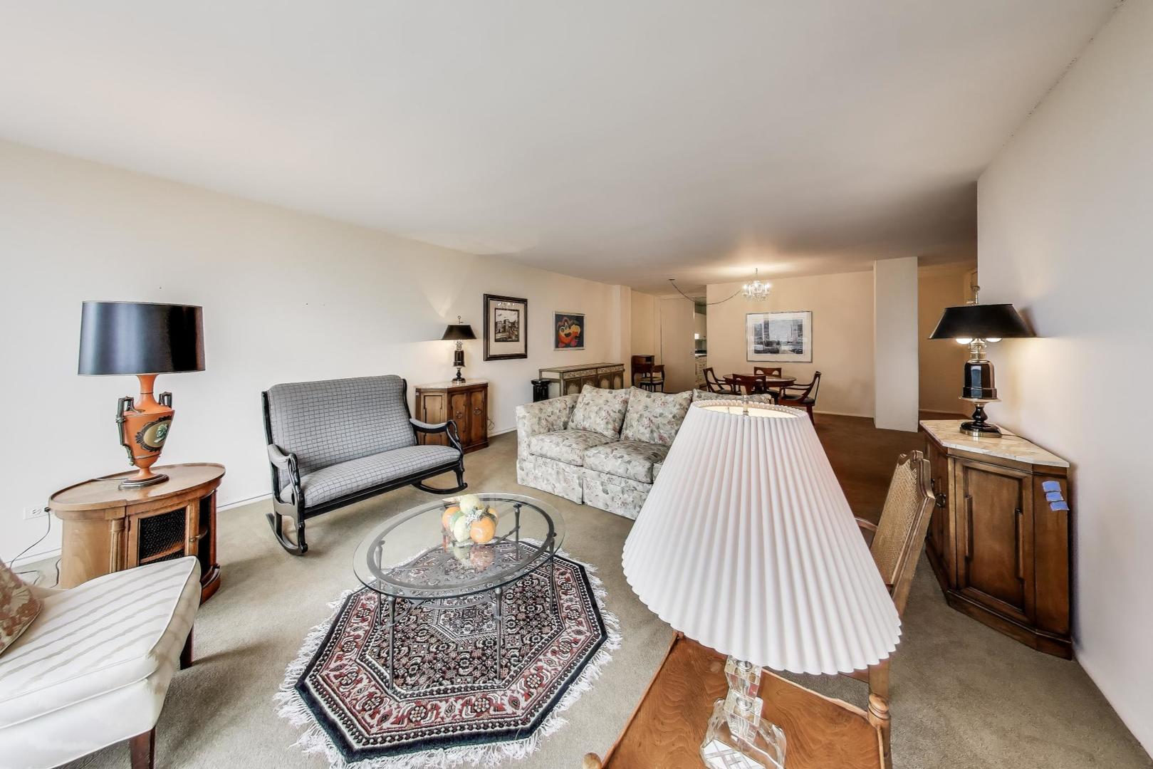 2400 N Lakeview Avenue Unit: 1708