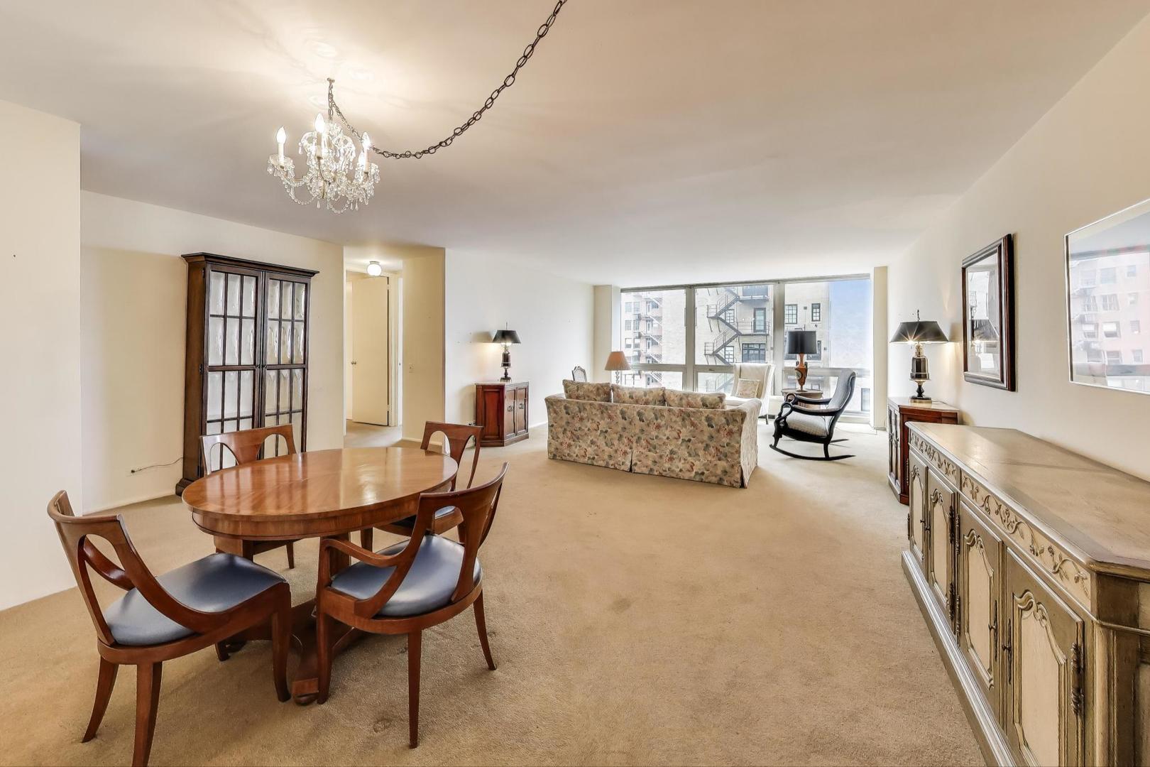 2400 N Lakeview Avenue Unit: 1708