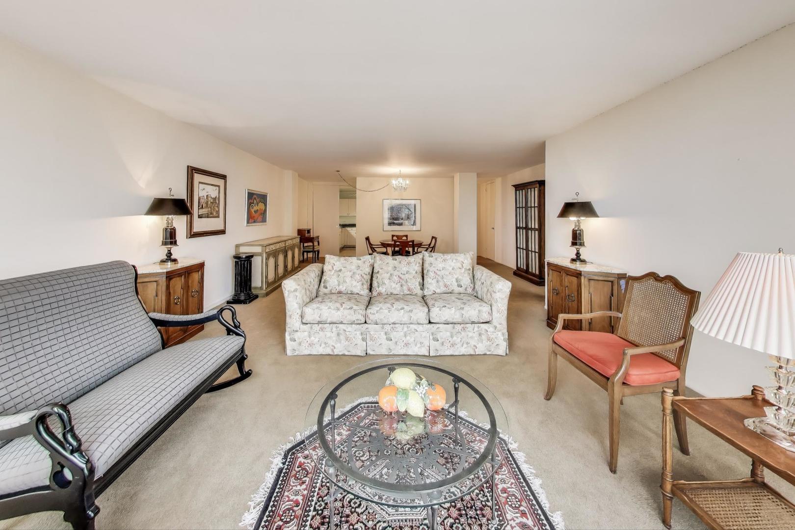 2400 N Lakeview Avenue Unit: 1708