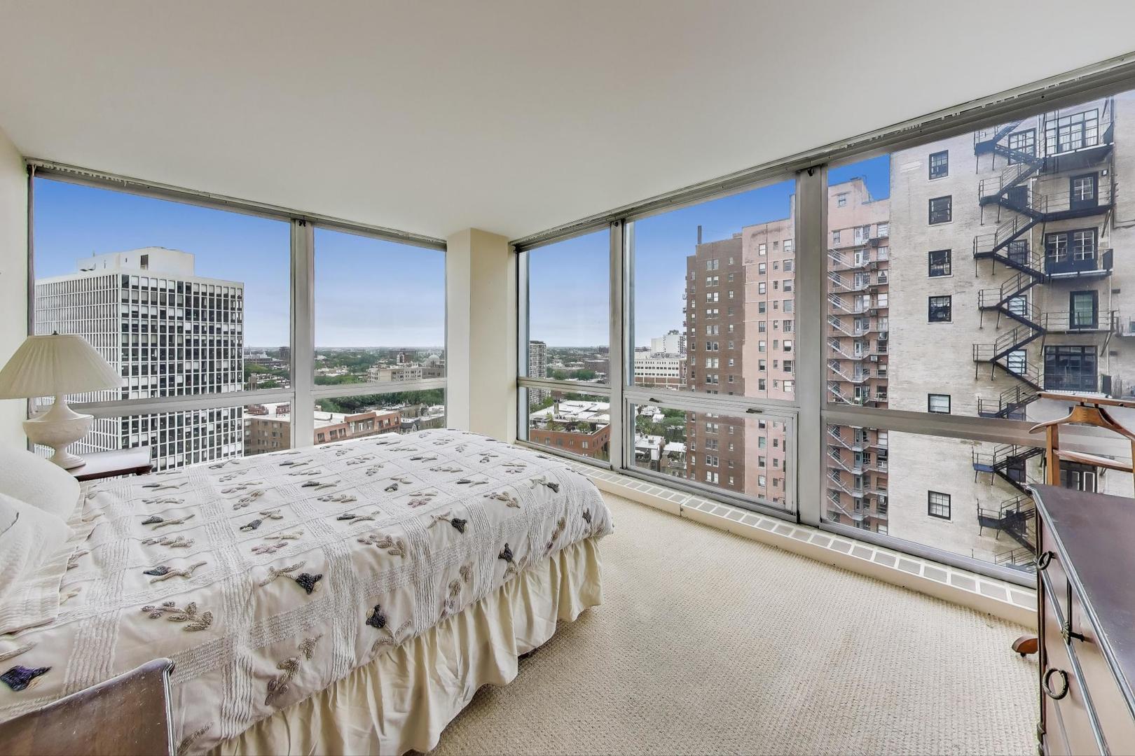2400 N Lakeview Avenue Unit: 1708