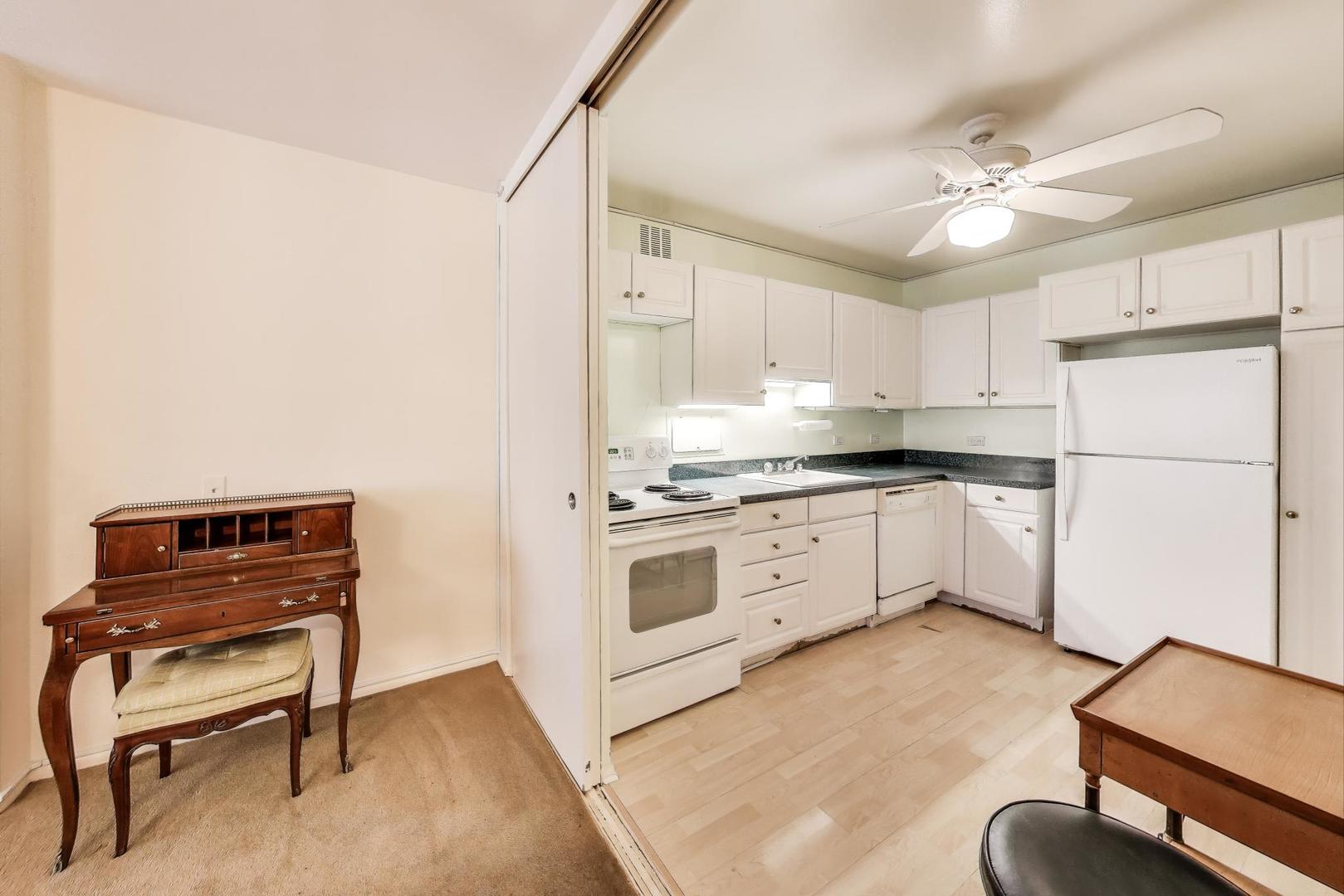 2400 N Lakeview Avenue Unit: 1708
