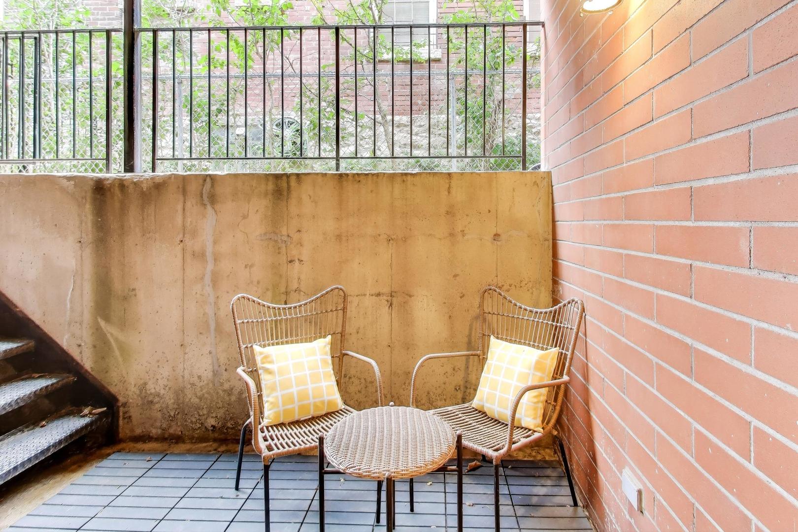 2449 W LOGAN Boulevard Unit: 1F