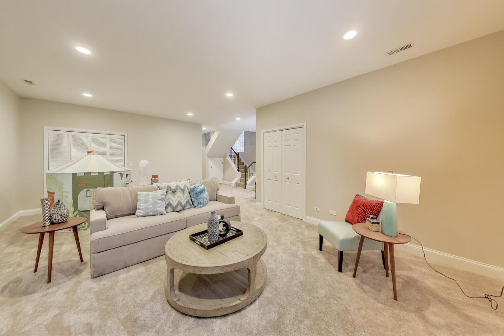 2449 W LOGAN Boulevard Unit: 1F