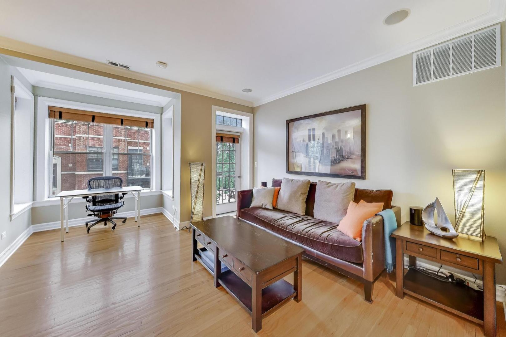 2711 N Mildred Avenue Unit: 3A