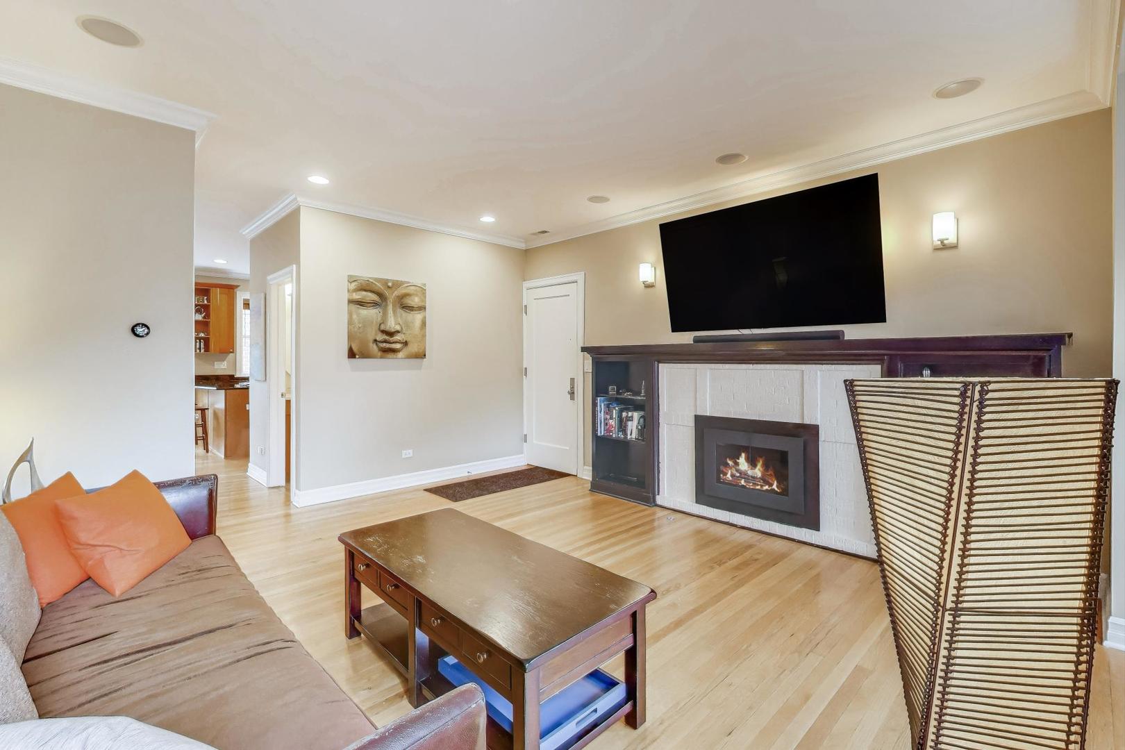 2711 N Mildred Avenue Unit: 3A
