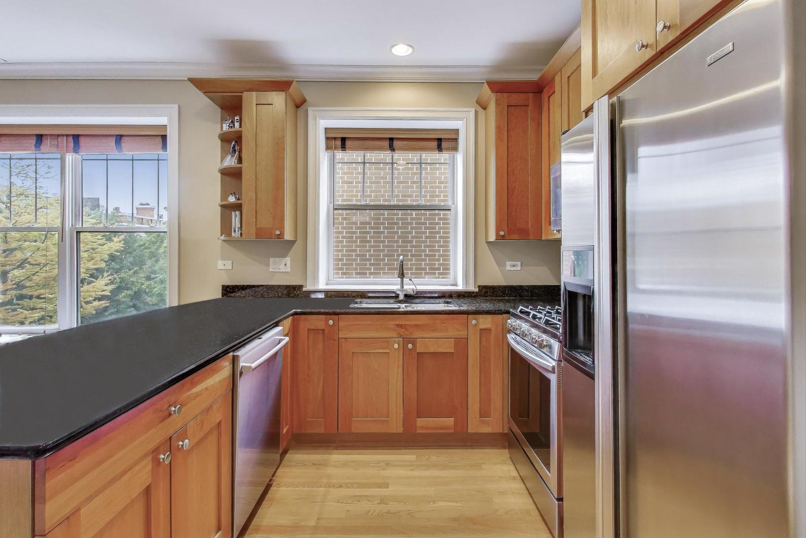 2711 N Mildred Avenue Unit: 3A