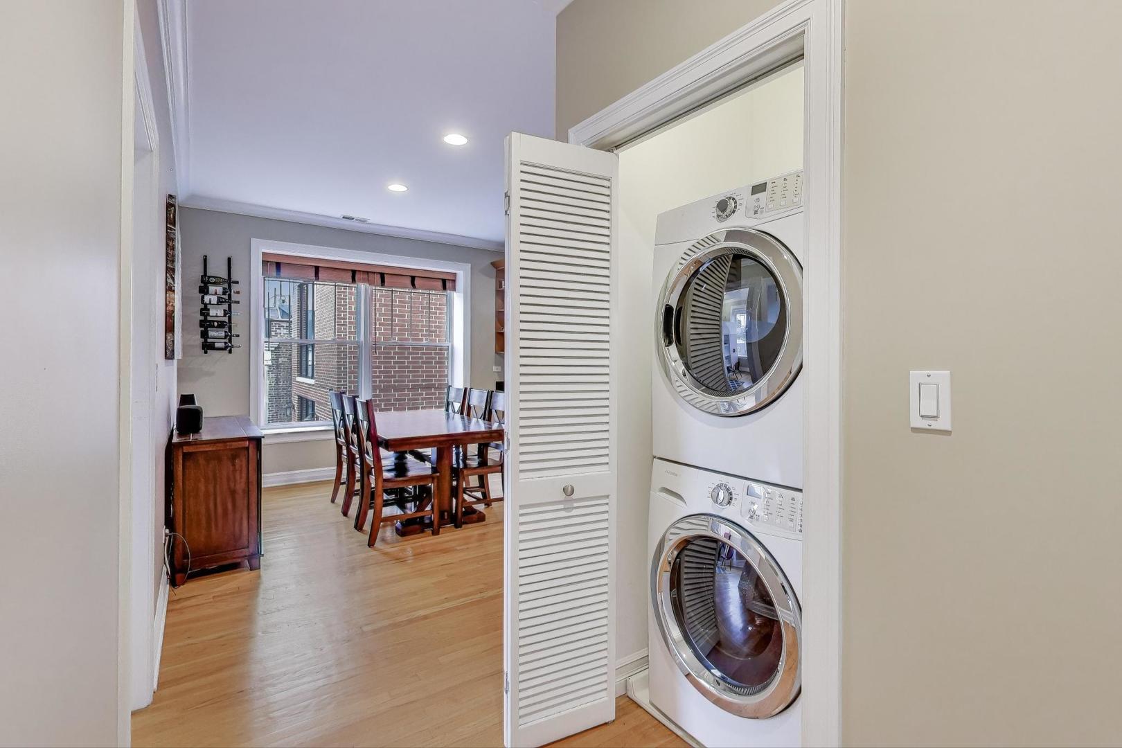 2711 N Mildred Avenue Unit: 3A