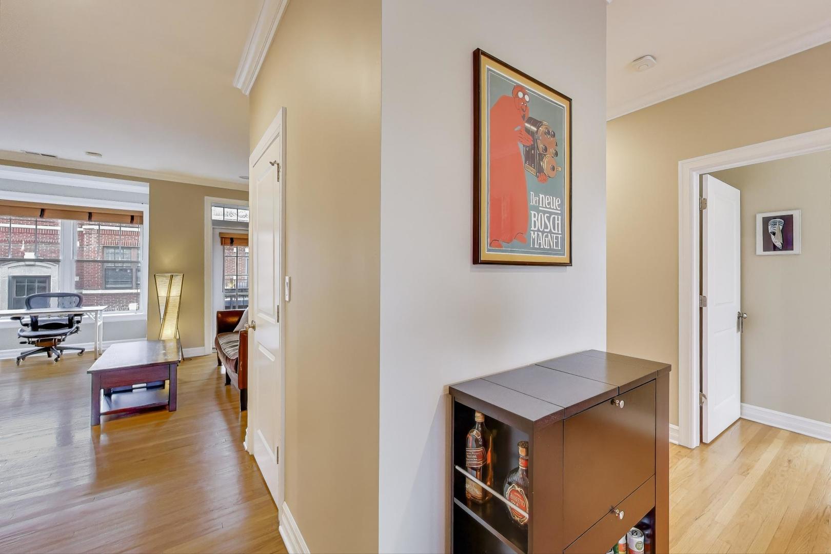 2711 N Mildred Avenue Unit: 3A