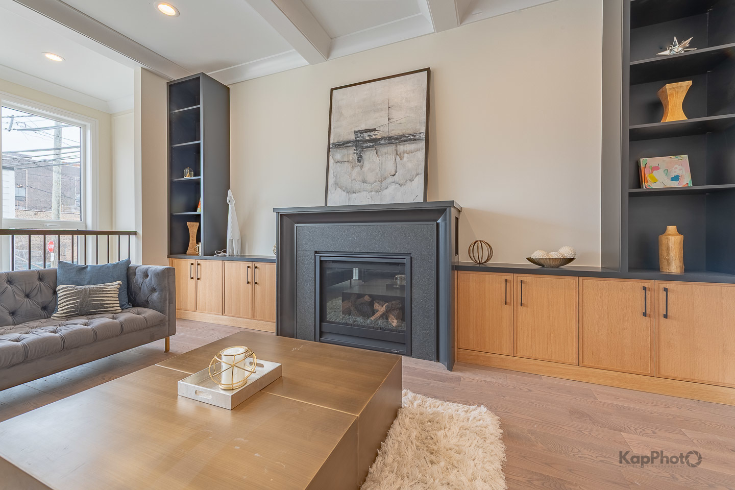 4015 N Albany Avenue