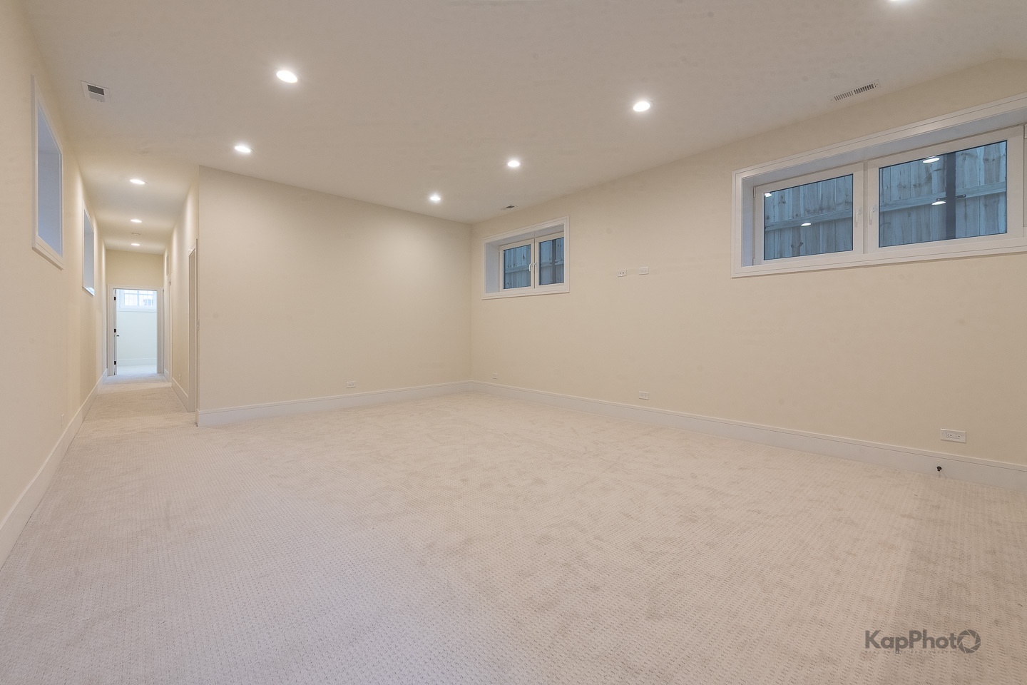 4015 N Albany Avenue