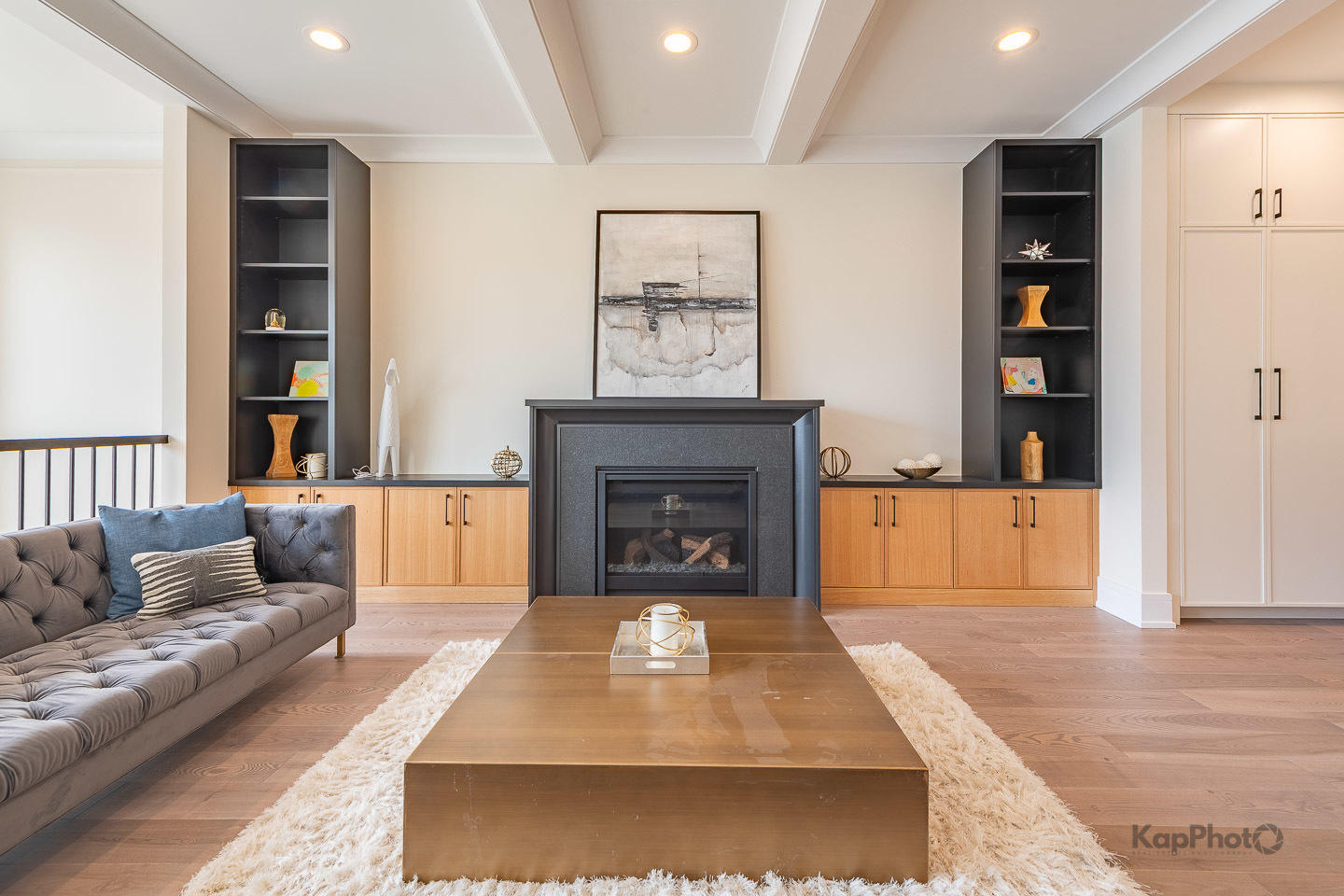 4015 N Albany Avenue