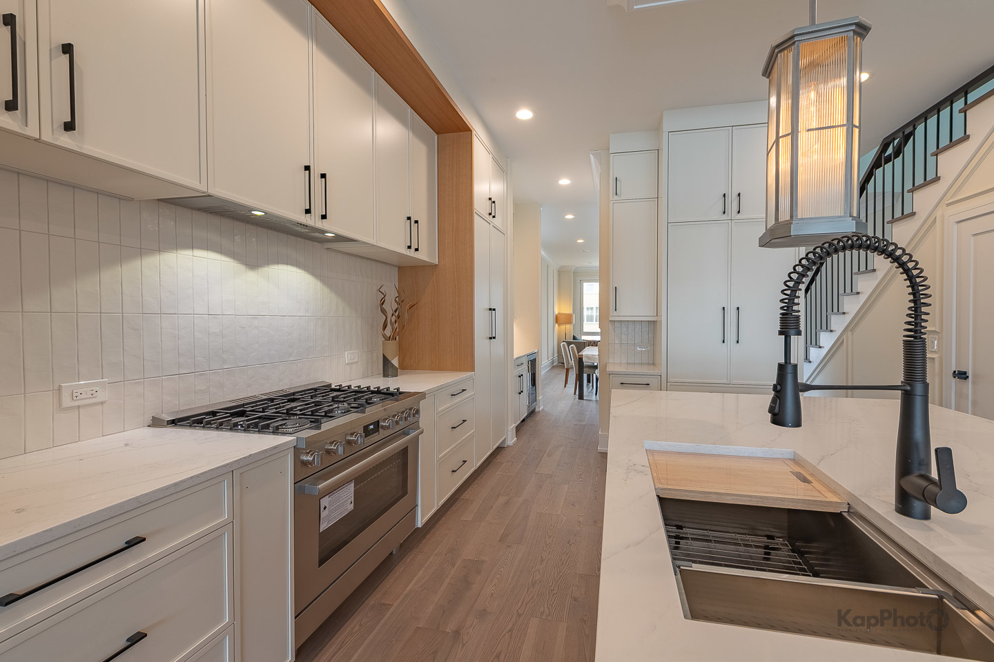 4015 N Albany Avenue