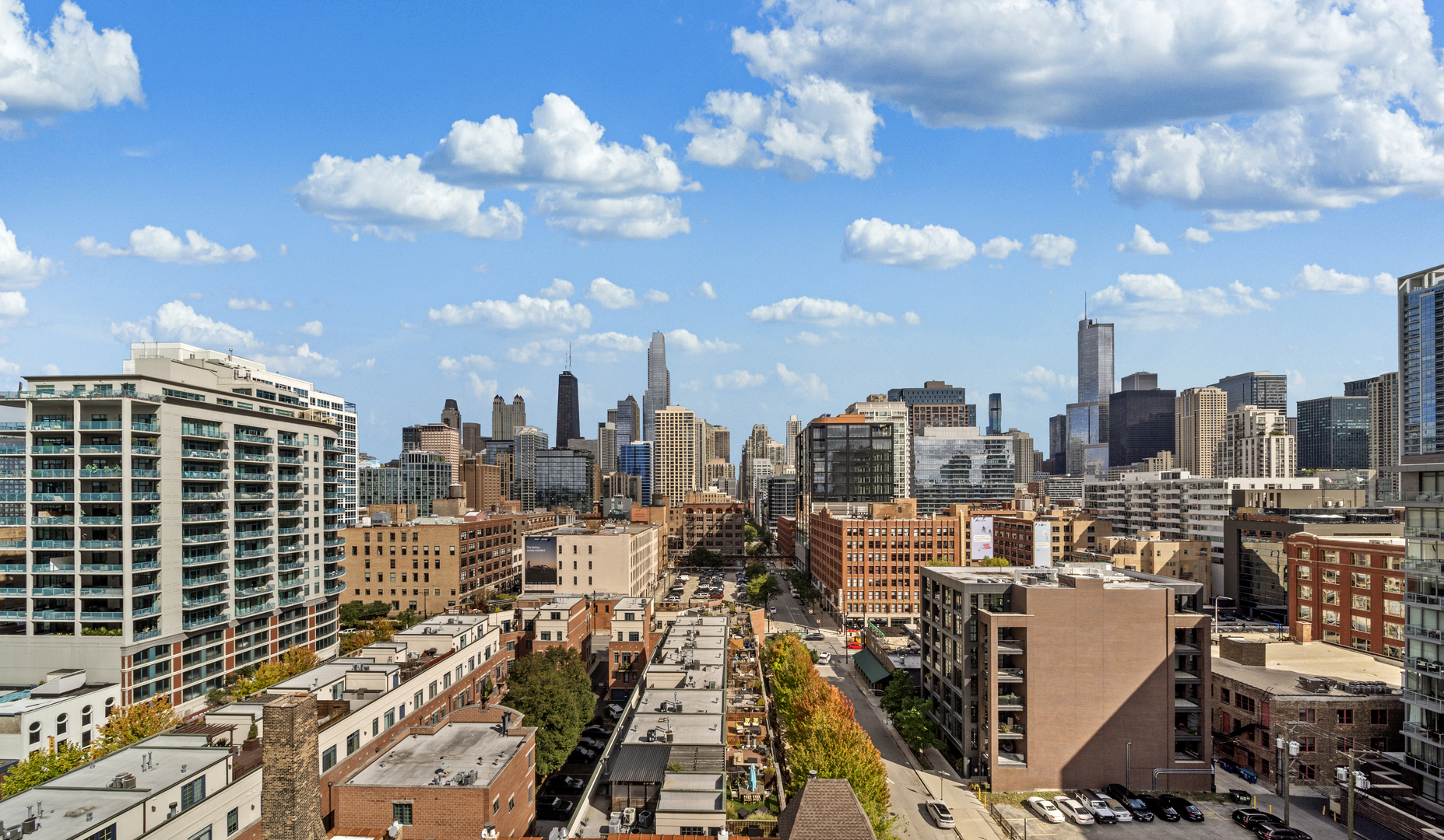 400 W Huron Street Unit: 1001