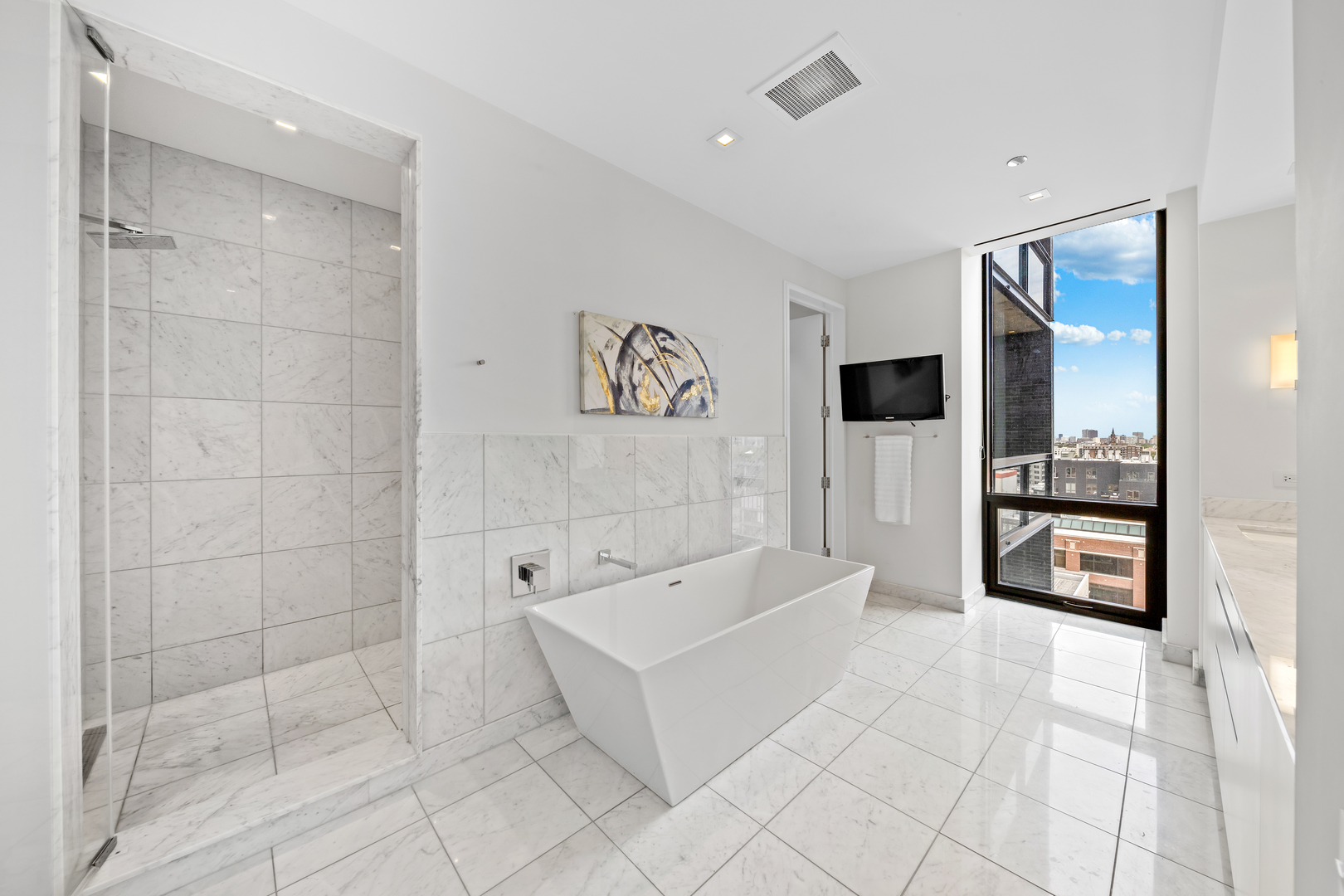 400 W Huron Street Unit: 1001