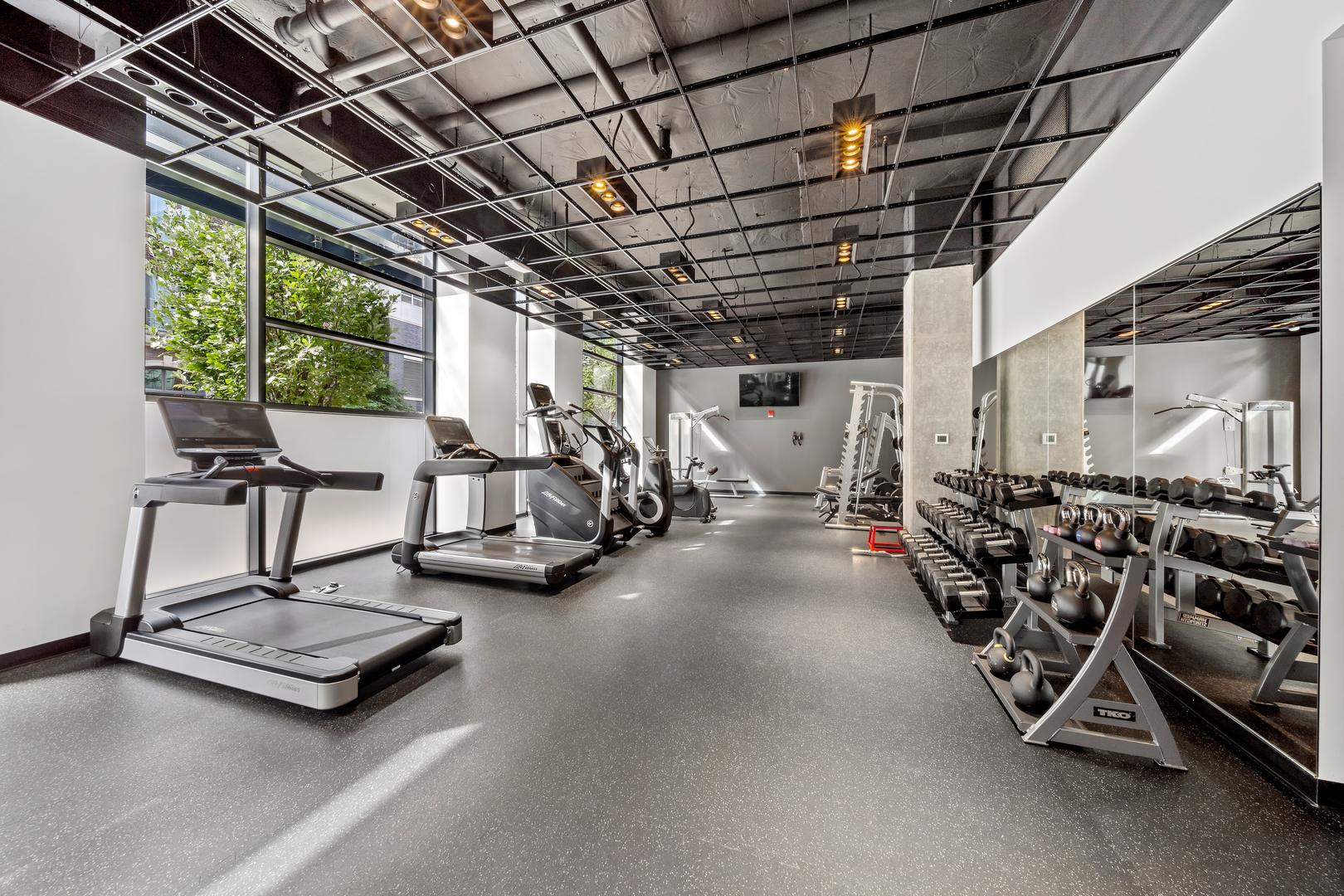 400 W Huron Street Unit: 1001