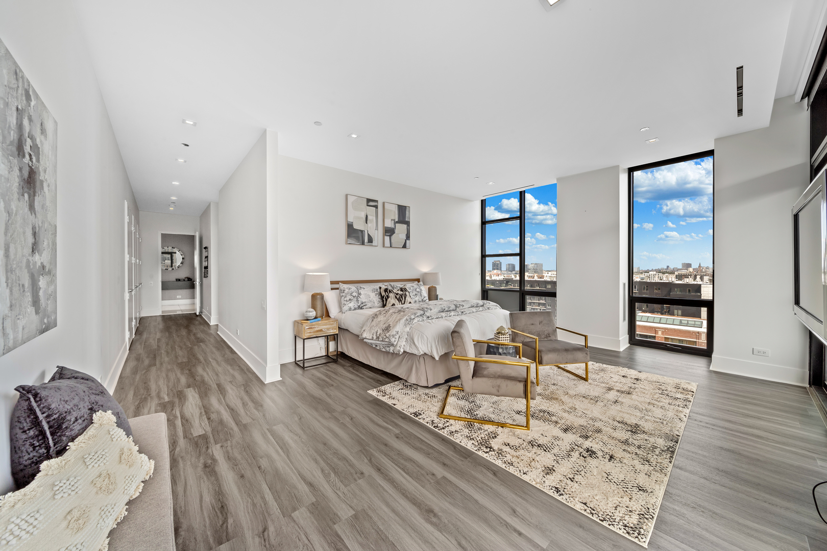 400 W Huron Street Unit: 1001