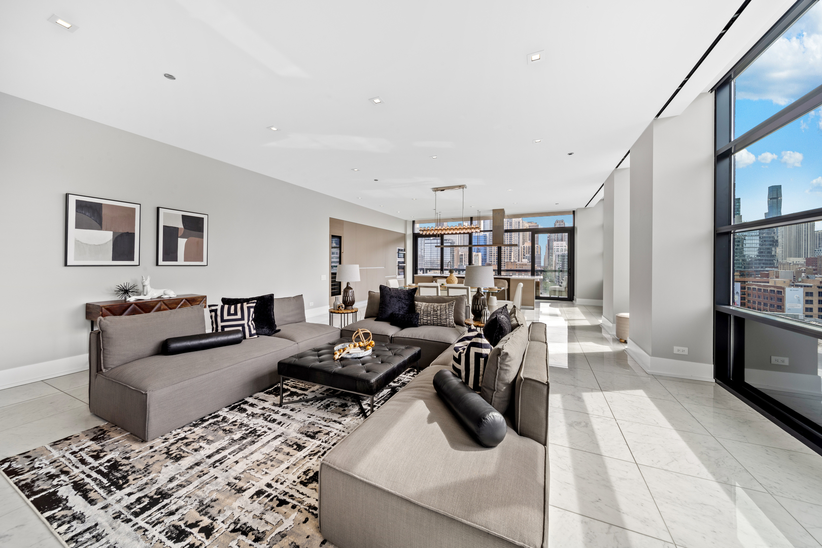 400 W Huron Street Unit: 1001