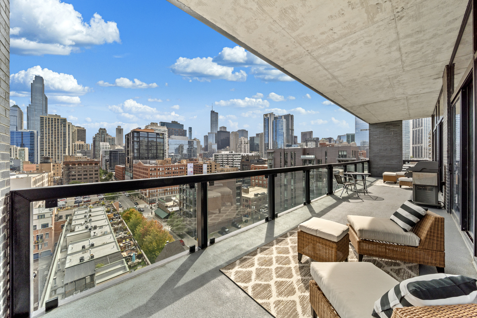 400 W Huron Street Unit: 1001