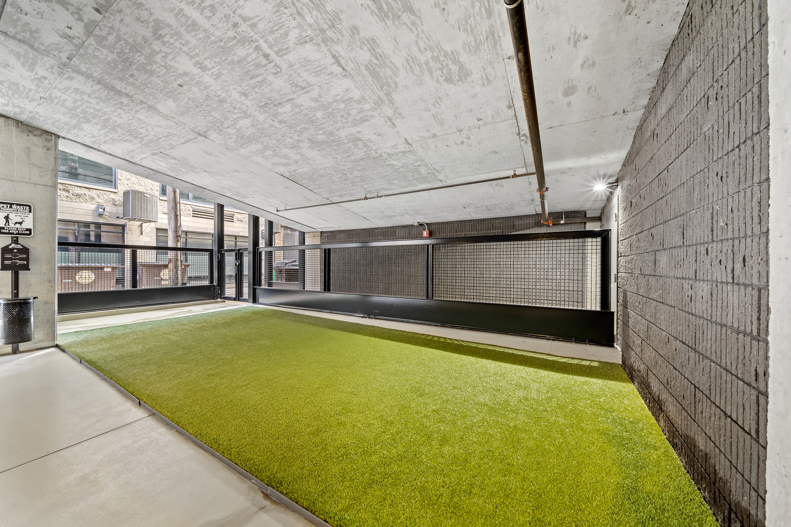 400 W Huron Street Unit: 1001