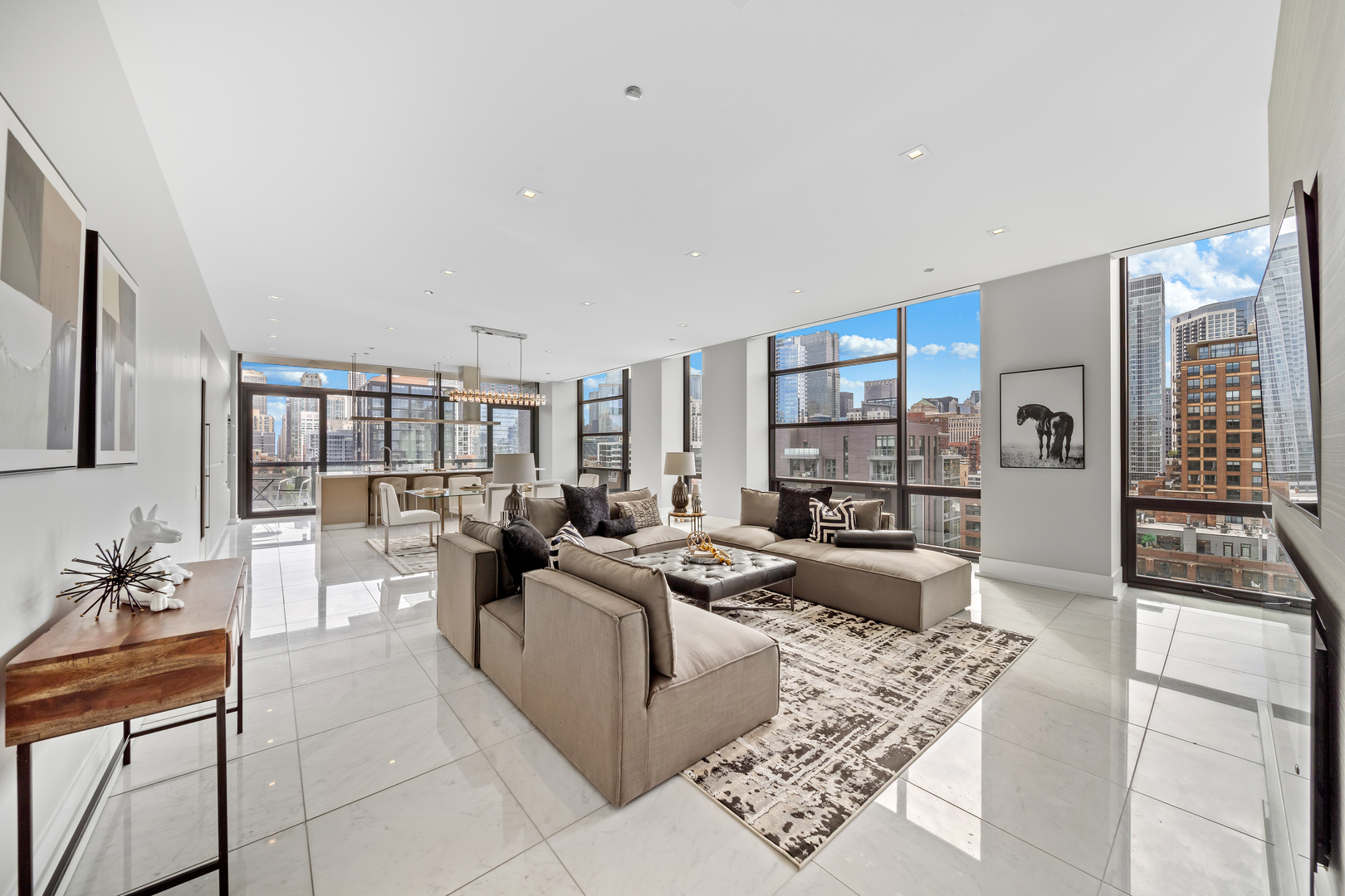 400 W Huron Street Unit: 1001