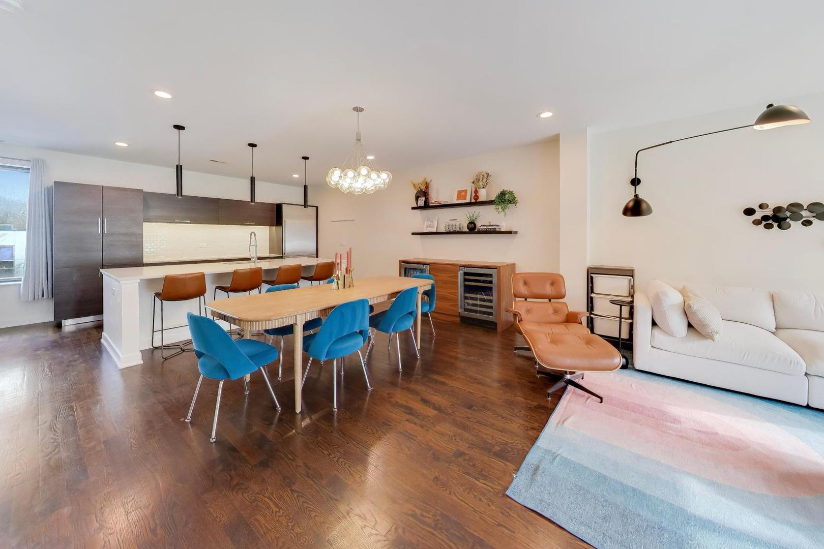 1727 N Winnebago Avenue