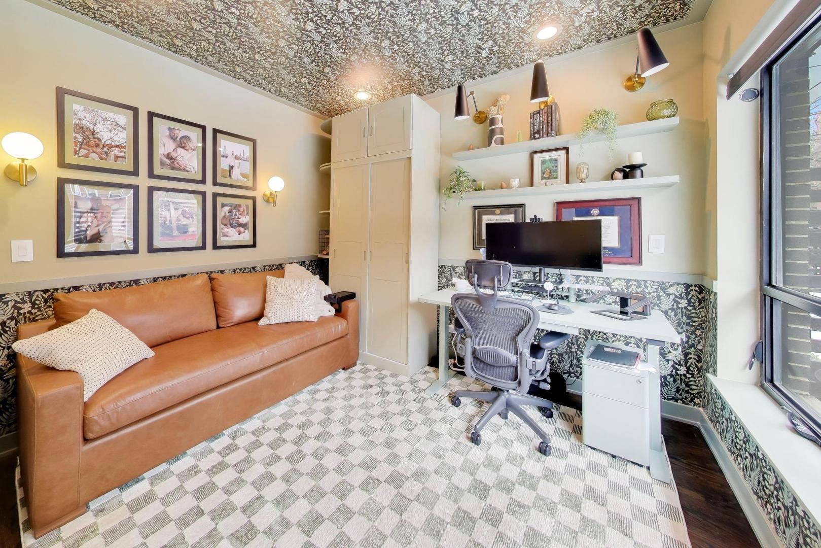 1727 N Winnebago Avenue