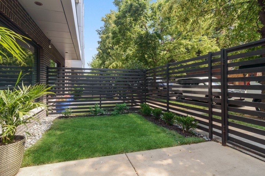 1727 N Winnebago Avenue