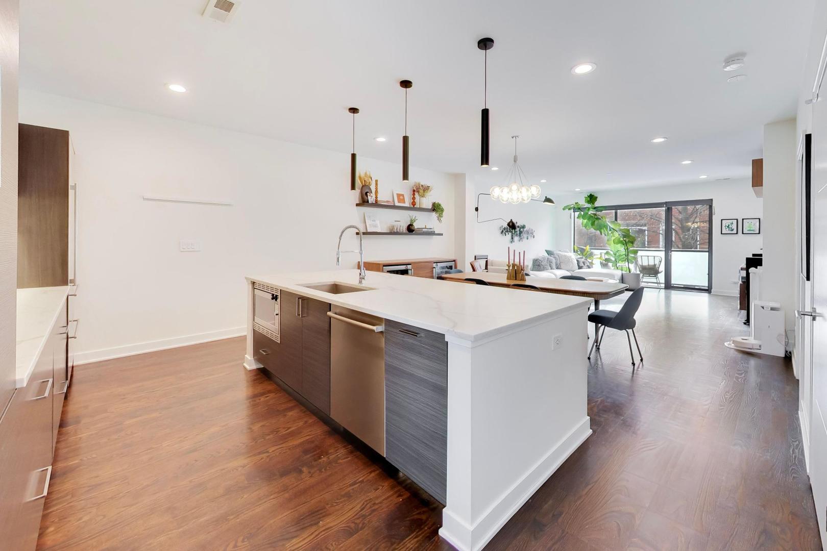 1727 N Winnebago Avenue