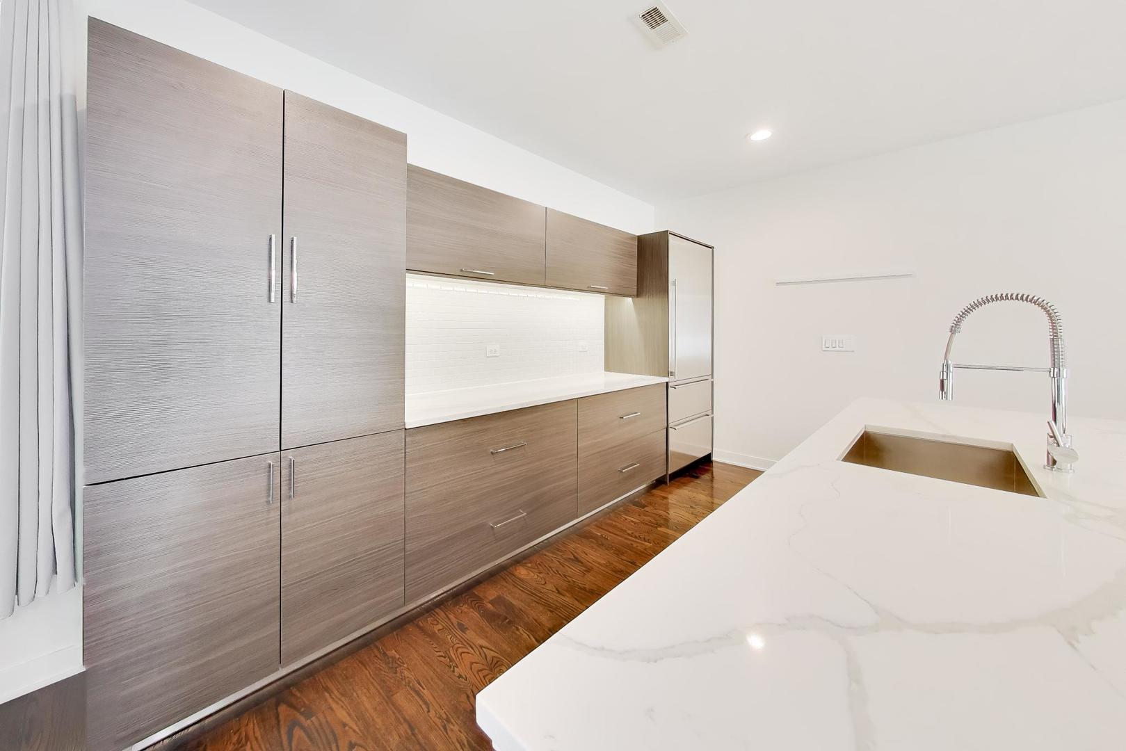 1727 N Winnebago Avenue