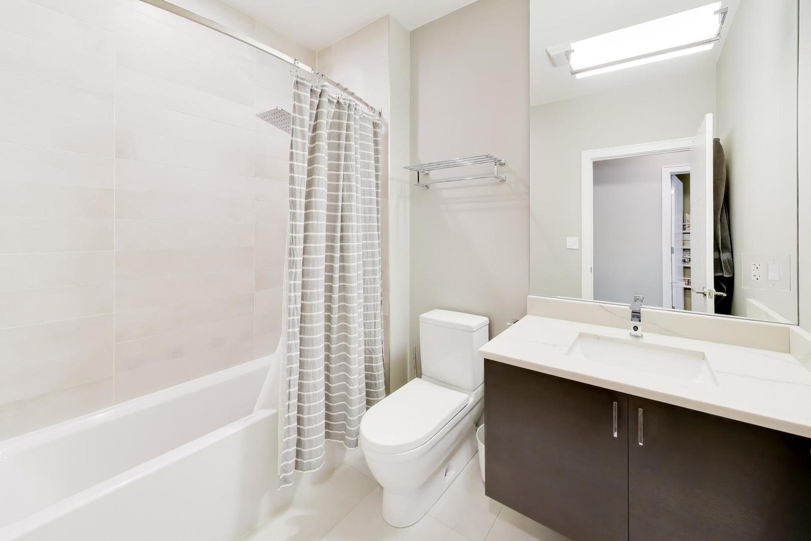 1727 N Winnebago Avenue