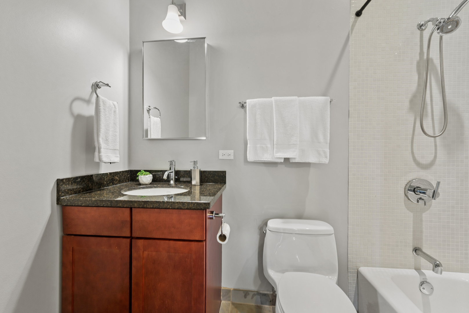 2065 N KEDZIE Avenue Unit: 217