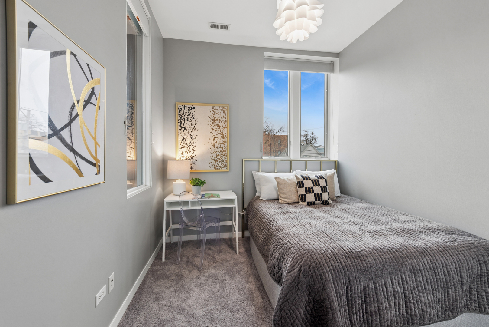 2065 N KEDZIE Avenue Unit: 217