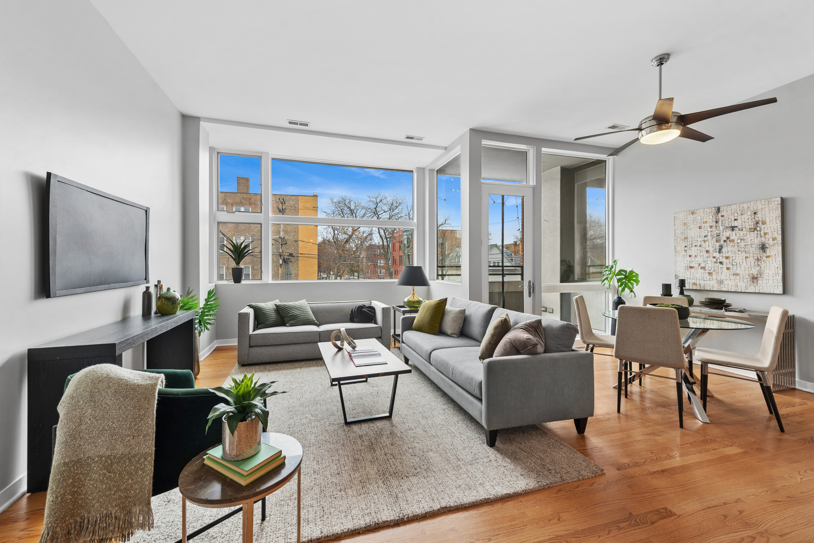 2065 N KEDZIE Avenue Unit: 217