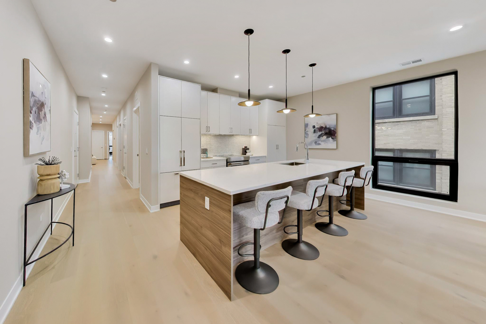 5114 S Kenwood Avenue Unit: 3B