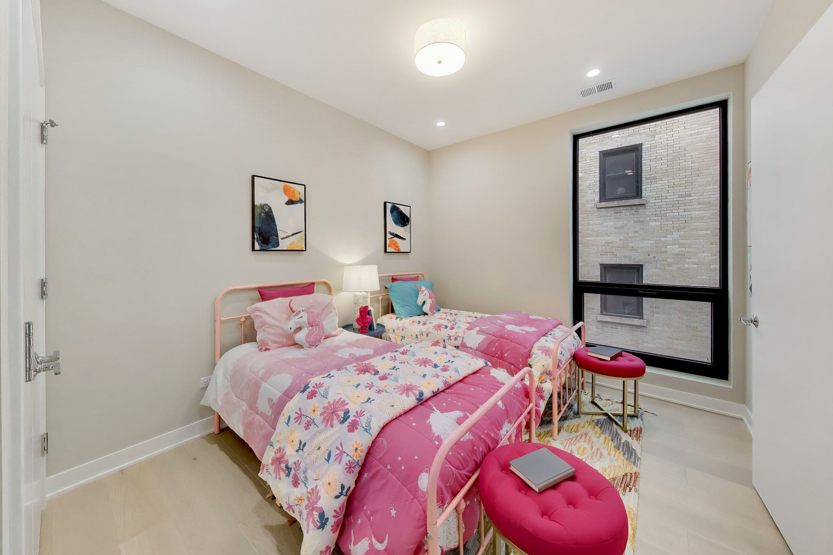 5114 S Kenwood Avenue Unit: 3B