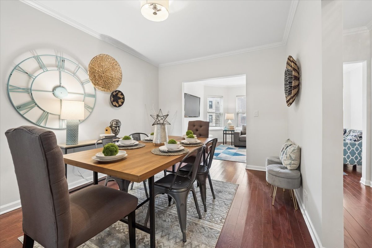 1419 W Catalpa Avenue Unit: 1N