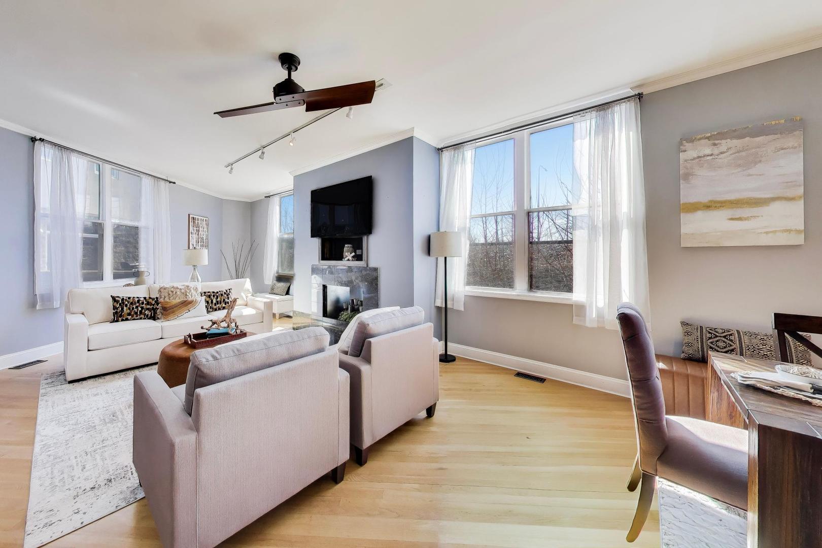 2826 N Talman Avenue Unit: A