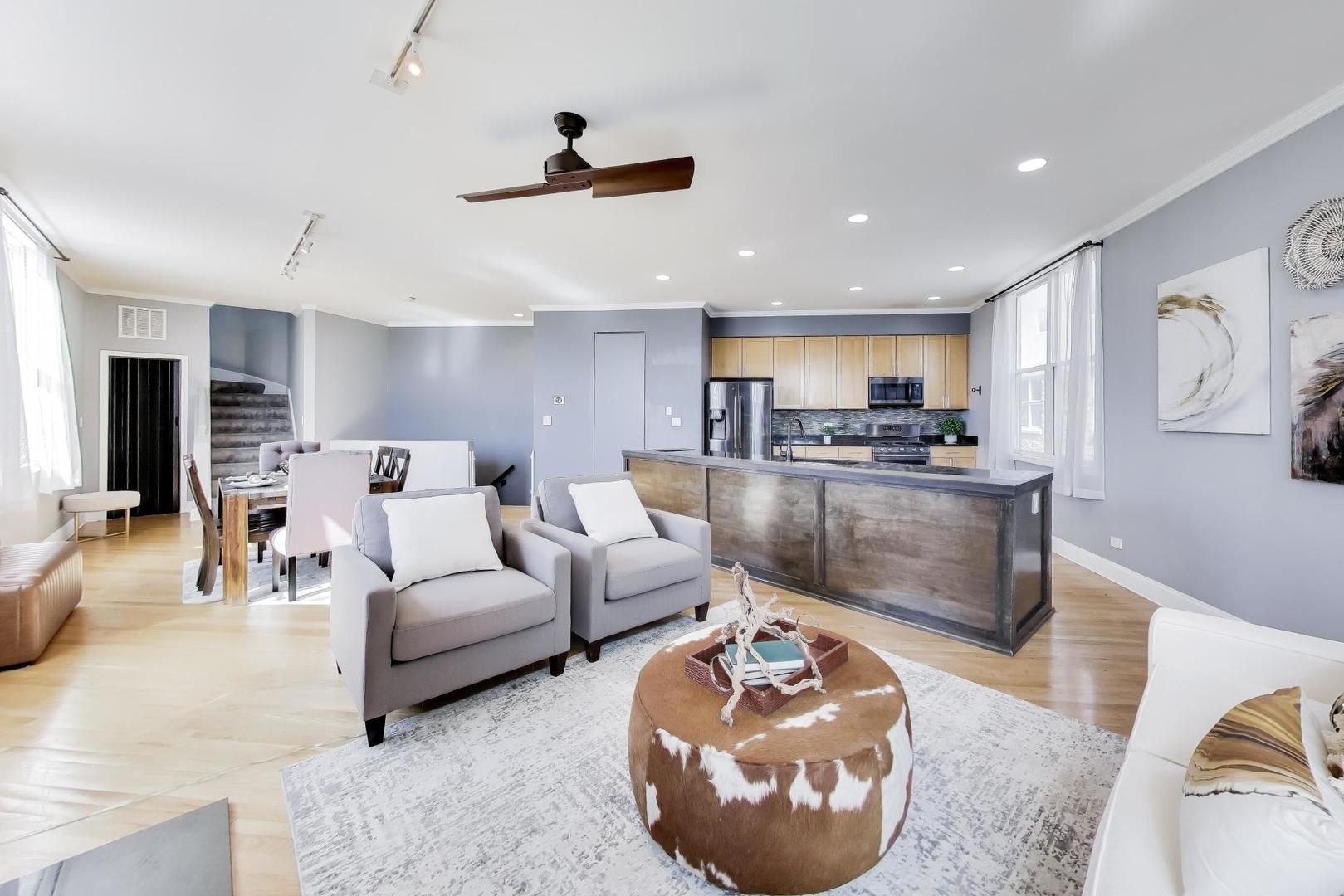 2826 N Talman Avenue Unit: A